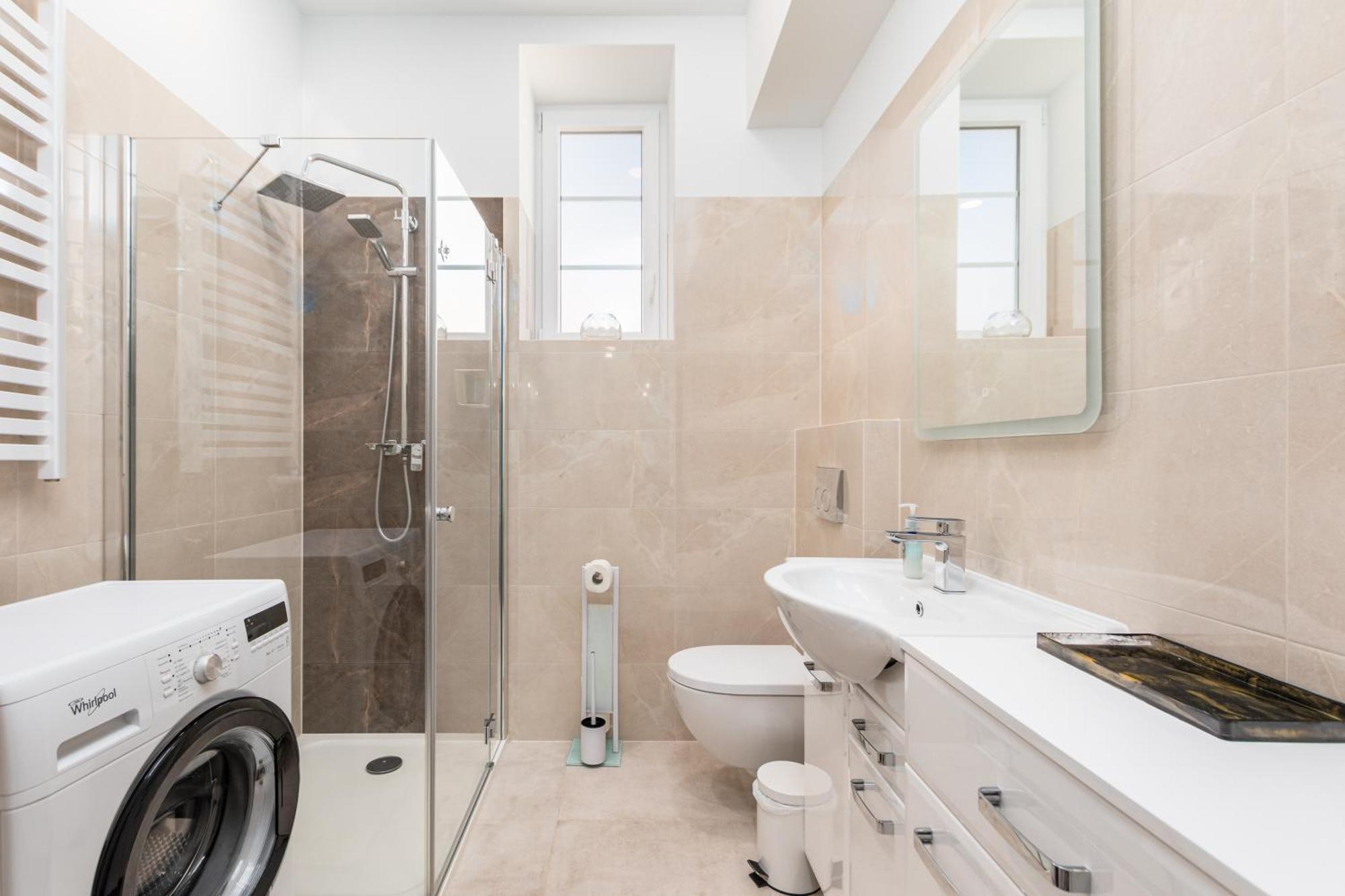 Kozia 5 By Homeprime Apartament Warszawa