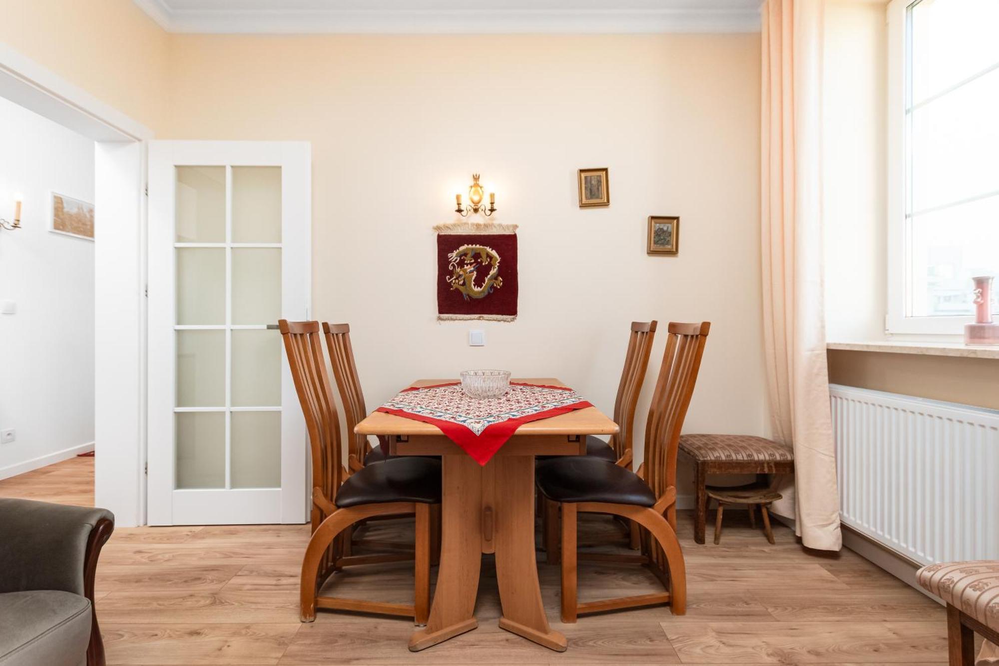 Kozia 5 By Homeprime Apartament Warszawa